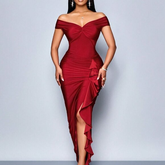 Red Elegant Women's Party Off-Shoulder Short Sleeves Center Front Maxi Dress - Picture 4 of 6